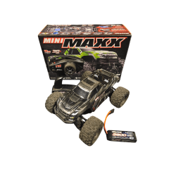 Tweedehands Traxxas Mini Maxx incl. accu, zonder lader