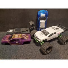 Tweedehands Traxxas E-Revo 2 Hobbywing, veel upgrades, en diverse bodies