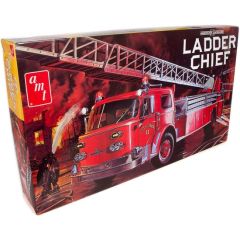 AMT 1/25 American Lafrance Ladder Chief Fire Truck