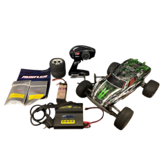 Tweedehands Traxxas Rustler met Hobbywing set incl lader en accu (Opknapper)