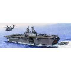 Trumpeter 1/350 USS IWO JIMA LHD-7