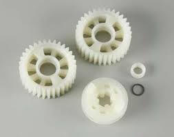 Output gears, 33t (2)/ drive dog carrier/ output shaft spacer