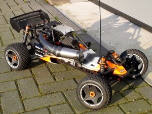 Victory RC "Track" uitlaat met ingebouwde demper voor oa. HPI Baja afbeelding