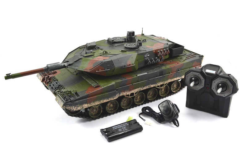 Hobby Engine Premium Label RC 2A5 Leopard Tank - 2.4Ghz