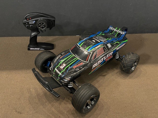 Tweedehands Traxxas Rustler VXL met diverse upgrades (regelaar XT90) afbeelding