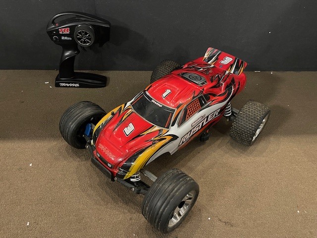 Tweedehands Traxxas Rustler XL-5 - Rood - Zonder accu's en lader afbeelding