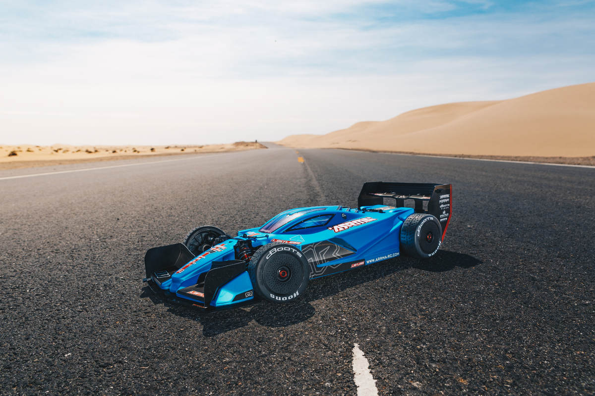 Arrma - Limitless Painted Decalled Trimmed Body (Matte Blue) (ARA410004) afbeelding