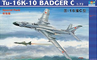 Trumpeter 1/72 Tupolev Tu-16K 10 Badger afbeelding