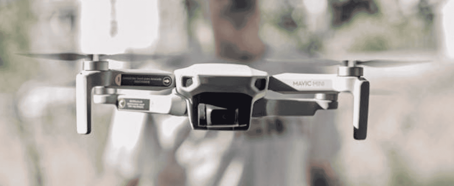 Hoe lang kan een drone vliegen