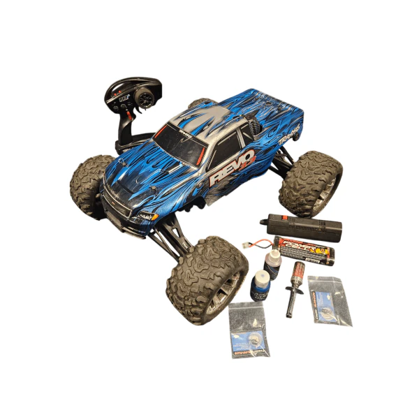 TRAXXAS REVO 3.3 トラクサスレボ　改造多数　希少　お買い得 Tweedehands Traxxas Revo 3.3 nitro monster truck - Blauw
